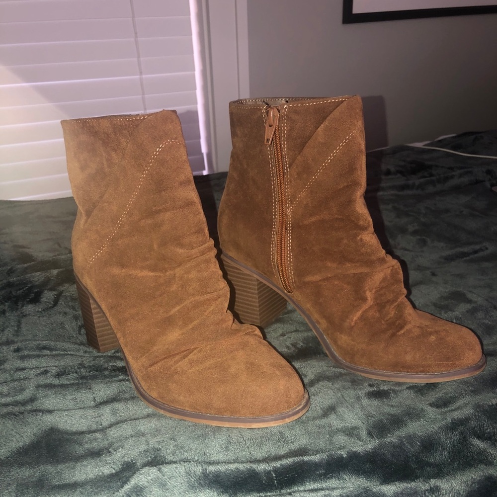 Universal Thread Tan/Brown Booties - image 1